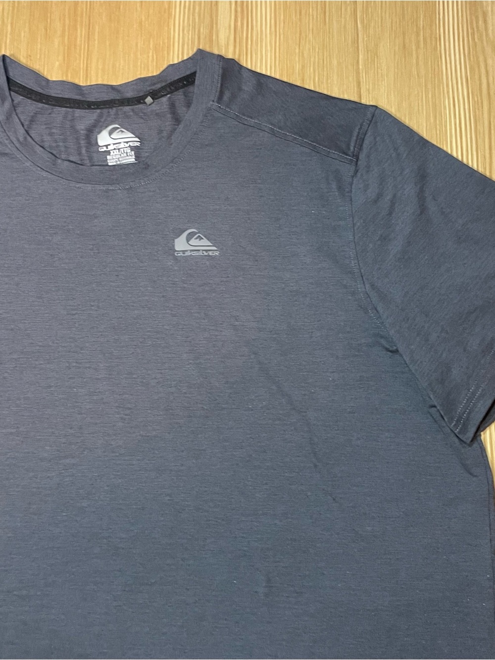 Quiksilver DryFlight Tech Short Sleeve Shirt Mens XXL Gray Activewear Stretch